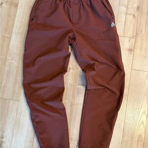 Eddie Bauer Men's Maroon Joggers